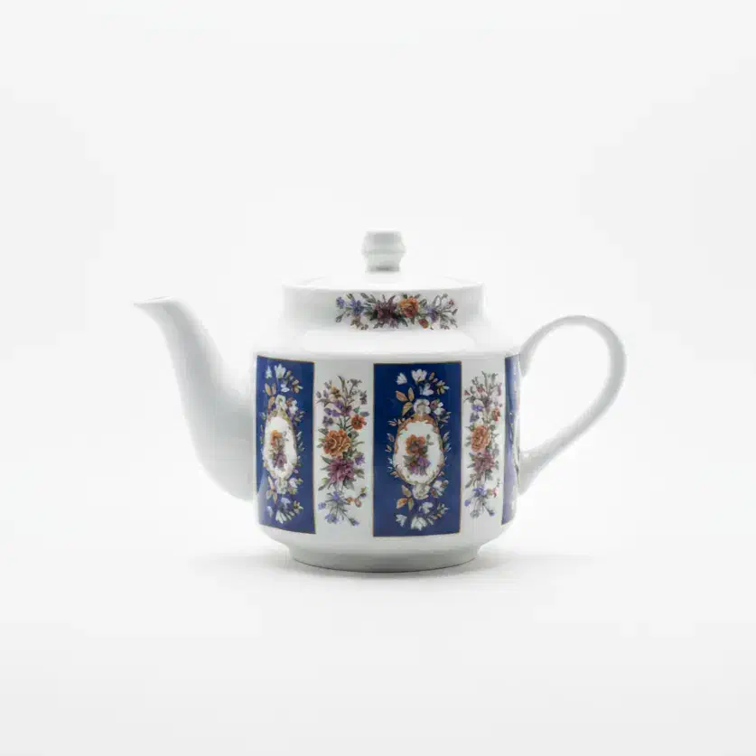 قوری آبی چینی درسا با ظرفیت 2.5 فنجان|قوری، کتری، قهوه‌ساز دستی|تهران, بازار|دیوار