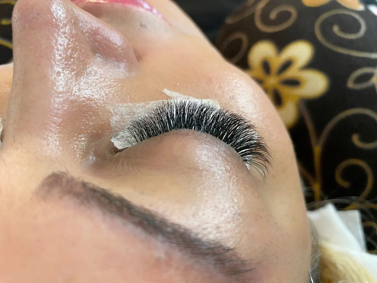 استخدام مژه کار با یکسال سابقه کاری فعال|استخدام درمانی، زیبایی، بهداشتی|تهران, قلهک|دیوار