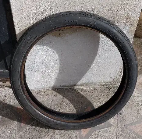 لاستیک موتور|قطعات یدکی و لوازم جانبی|رشت, رودبارتان|دیوار