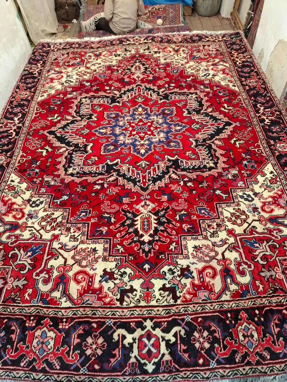 یک  تخته قالی ۹متری کار کرده هریس سرای|فرش|تبریز, |دیوار