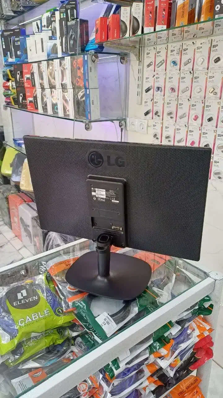مانیتور دست دوم خانگی ال جی در حد نو|قطعات و لوازم جانبی رایانه|نجف‌آباد, هفده شهریور|دیوار