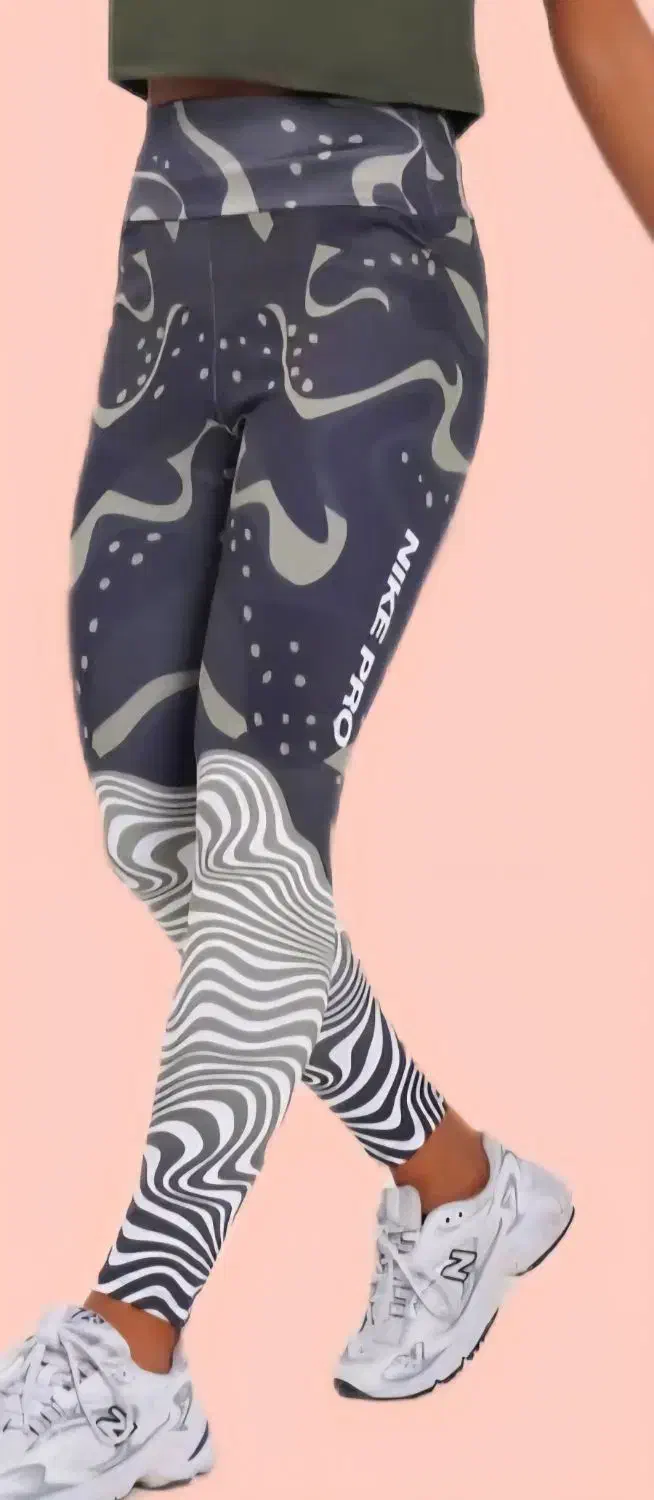 لگ ورزشی|لباس|آبدانان, |دیوار