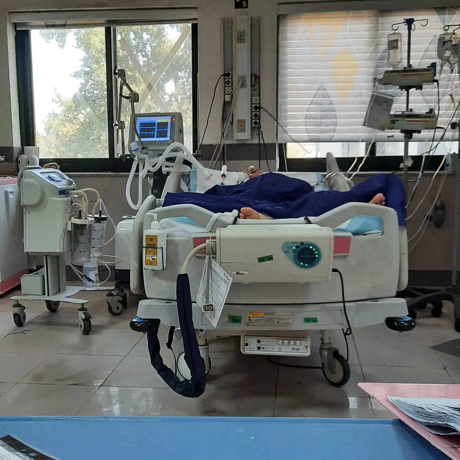 پرستاری (تزریقات،سونداز،سوند معده و|خدمات آرایشگری و زیبایی|رشت, استقامت ۱|دیوار