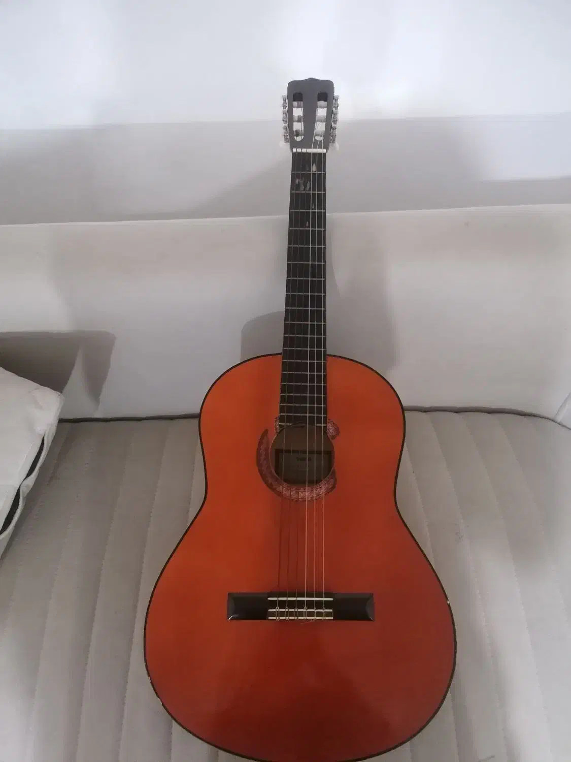 گیتار Yamaha c40|گیتار، بیس، امپلیفایر|رودسر, |دیوار