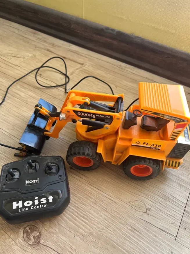 ماشین کنترلی|اسباببازی|شیراز, فرهنگ شهر|دیوار