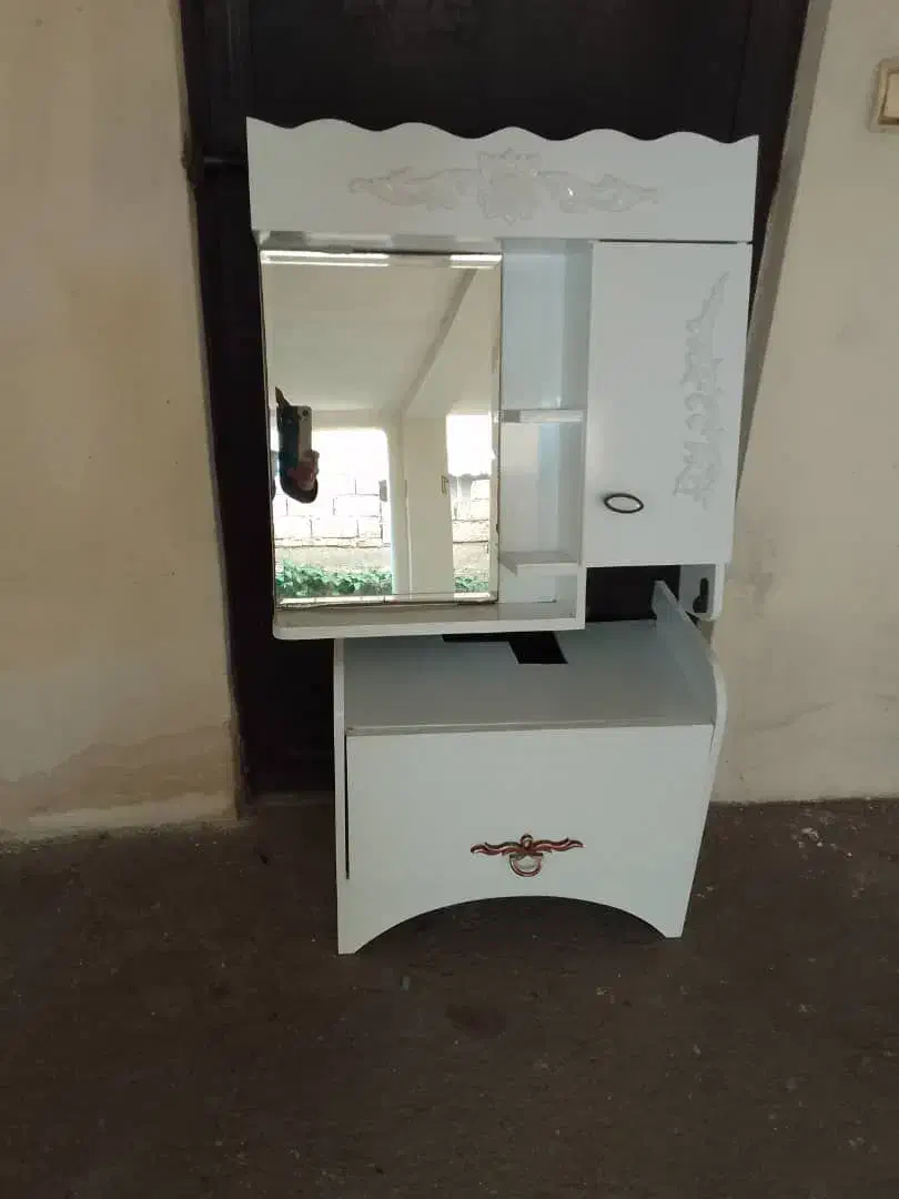 کمد و. اینه روشویی|لوازم سرویس بهداشتی|تنکابن, |دیوار