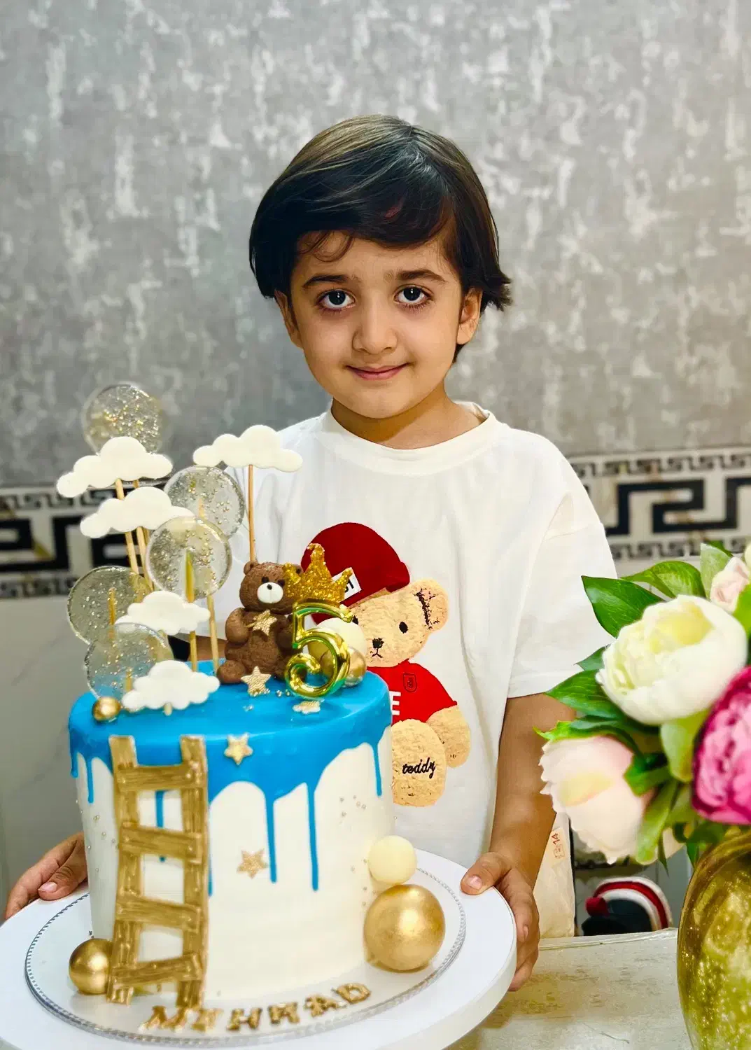 دوره کیکساز در مرکز فنی و حرفه ای آوای هنر|خدمات آموزشی|یزد, |دیوار