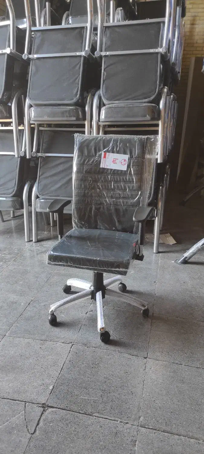 صندلی اداری میز اداری|مبلمان اداری|یزد, |دیوار