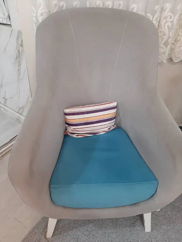 مبل هشت نفره به همراه میز جلو مبلی|مبلمان خانگی و میز عسلی|تهران, وحیدیه|دیوار