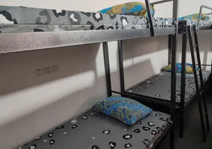 خوابگاه مردانه مبله، ظرفیت3۰ نفر، نزدیک مترو|اجارهٔ کوتاه‌مدت آپارتمان و سوئیت|تهران, دروازه شمیران|دیوار