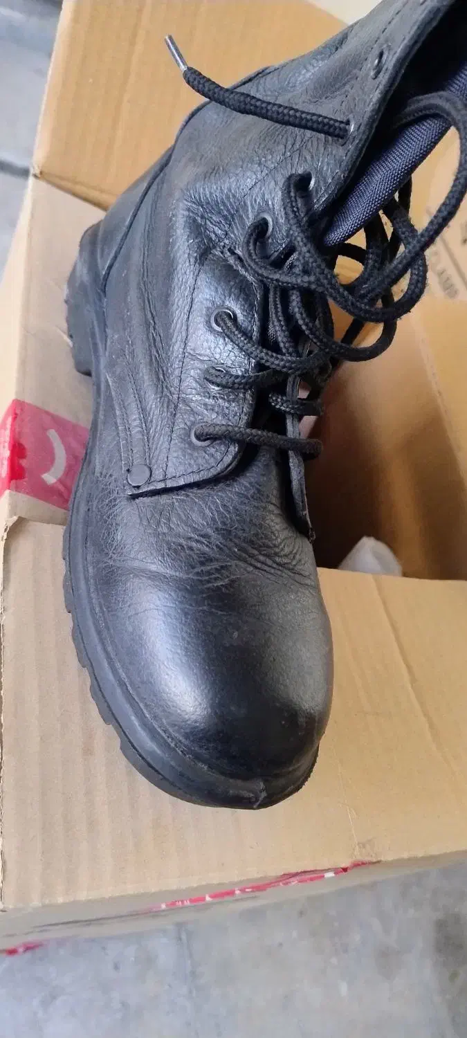 پوتین سربازی ۴۳/۴۴|کیف، کفش، کمربند|شیراز, شهرک رضوان|دیوار