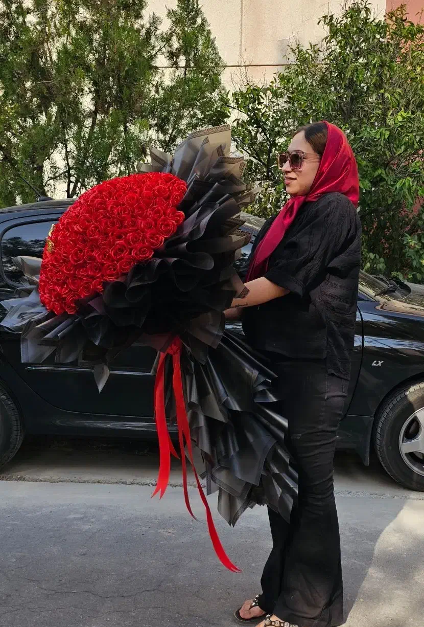 هدیه خاص و روز دختر|گل مصنوعی|شیراز, شریف‌آباد|دیوار