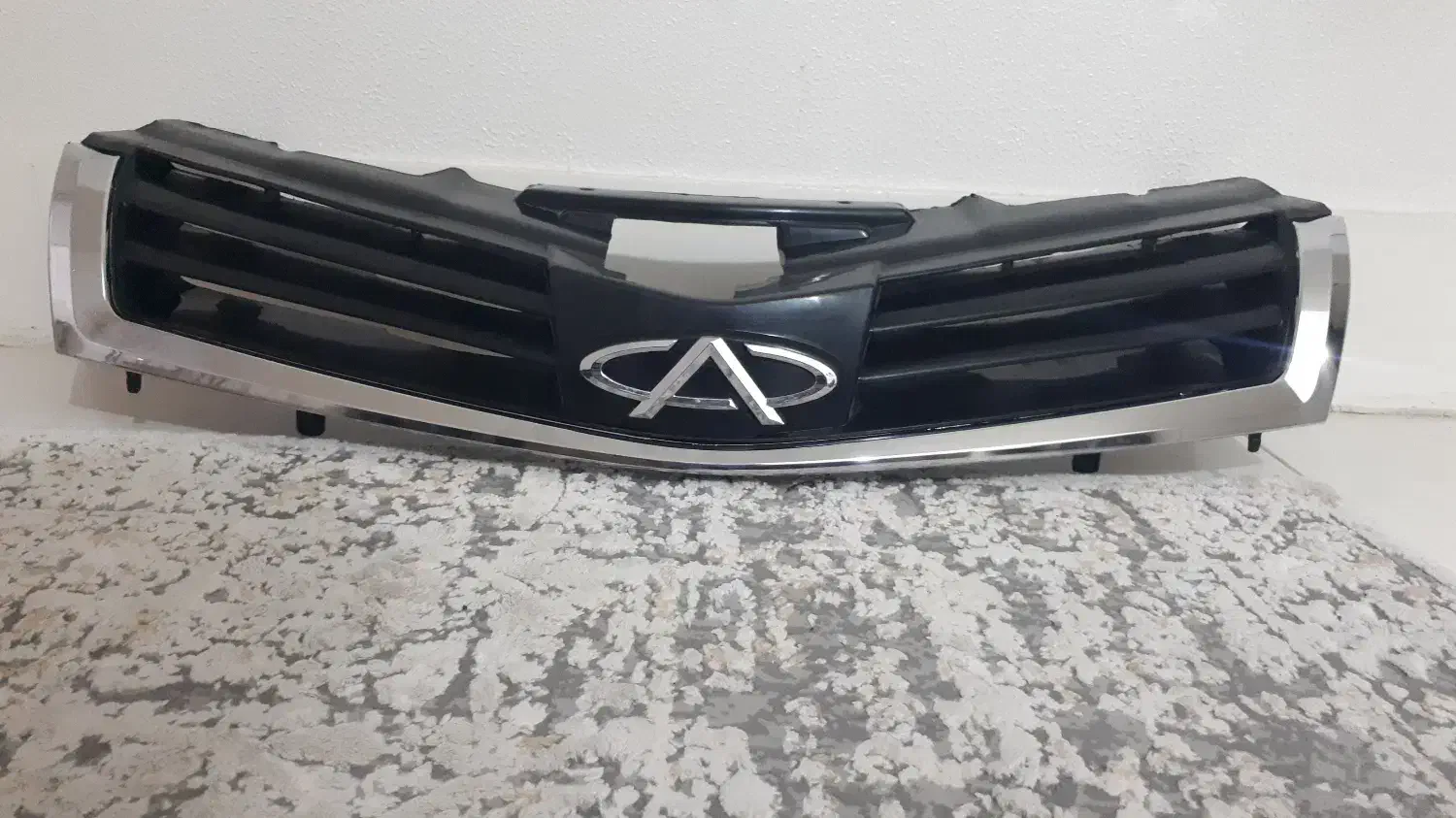 جلو پنجره ام وی ام 315 قدیم|قطعات یدکی و لوازم جانبی|شاهینشهر, شهرک گلدیس|دیوار