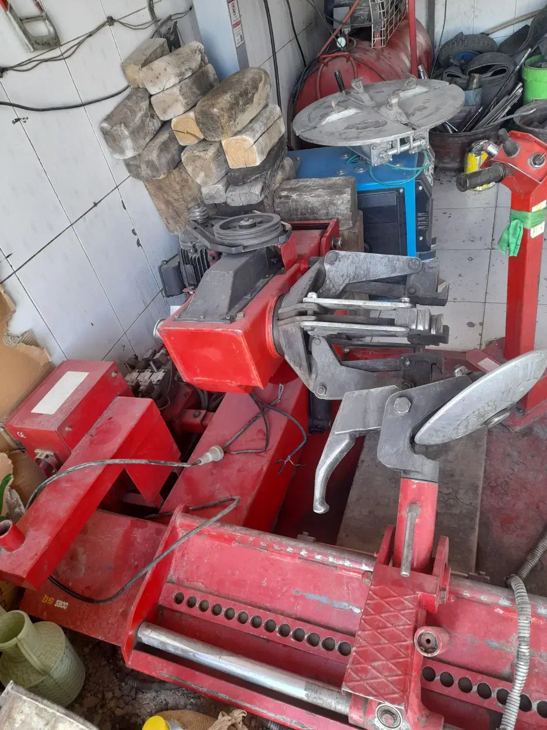 لاستیک درار کامیونی|فروشگاه و مغازه|تیران, |دیوار