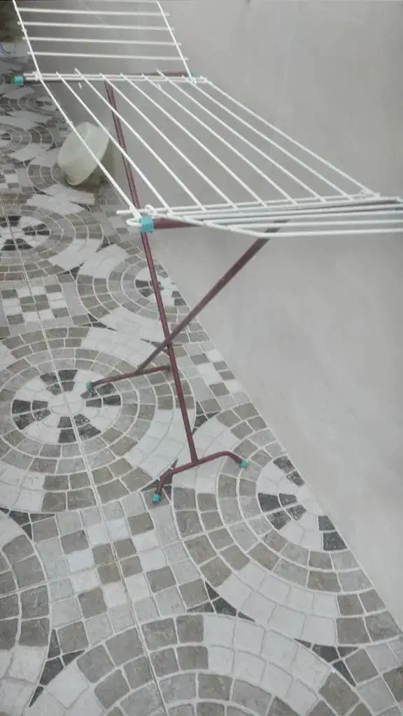 اویز لباس|بندرخت و رخت‌آویز|گنبد کاووس, |دیوار