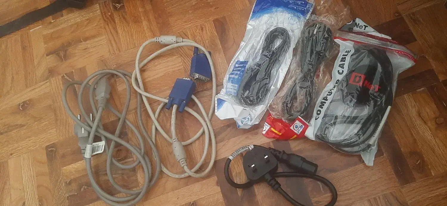 تعدادی کابل کامپیوتر و‌ پرینتر|قطعات و لوازم جانبی رایانه|تهران, سعادت‌آباد|دیوار