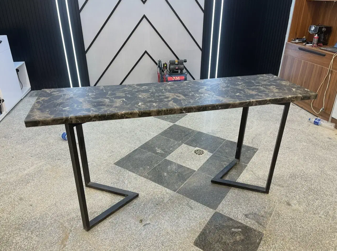 میز|میز و صندلی غذاخوری|همدان, |دیوار