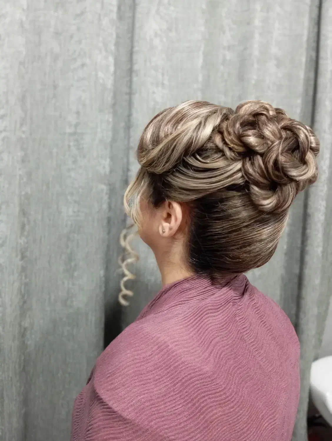 سالن زیبایی ملورا انجام تمامی خدمات زیبایی|خدمات آرایشگری و زیبایی|چناران, |دیوار