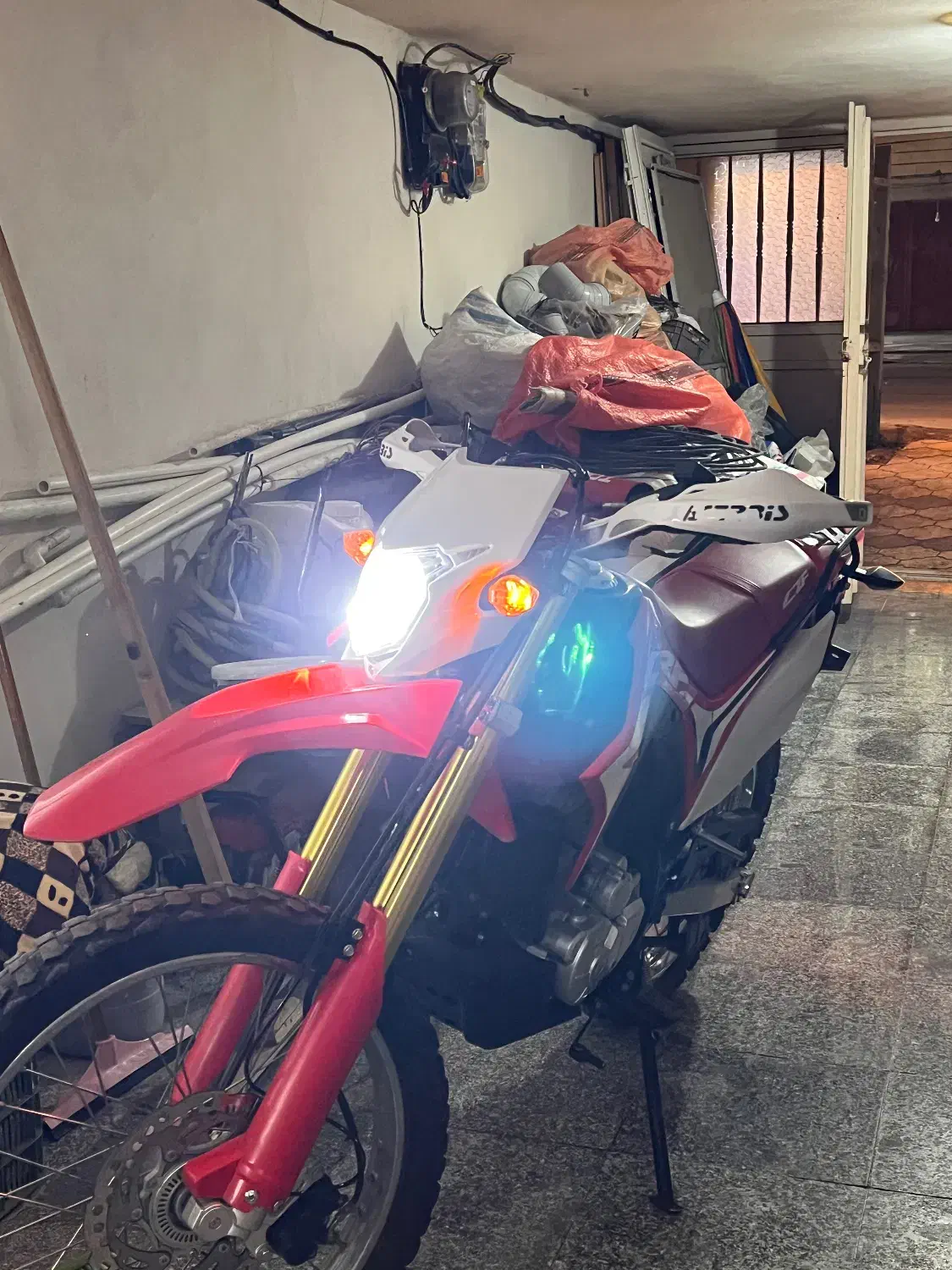 باسل ۲۵۰مدل۱۴۰۴|موتورسیکلت|تالش, هشتپر|دیوار