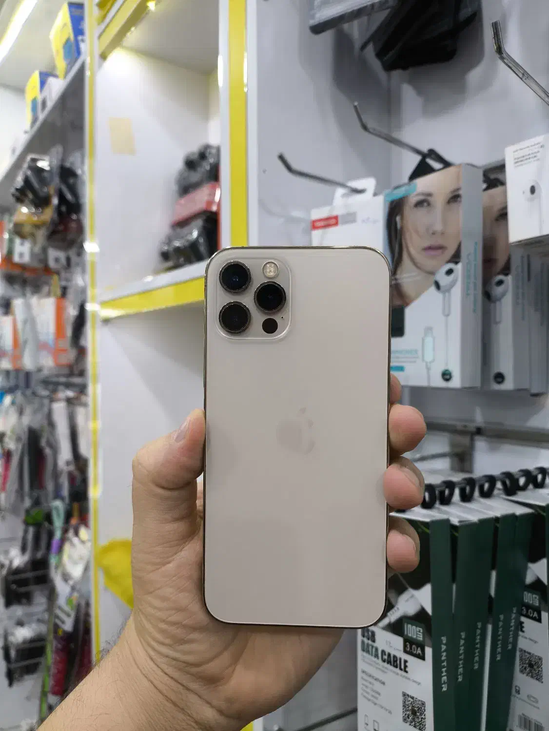 آیفون ۱۲پرو در حد صفر|موبایل|سعدآباد, |دیوار