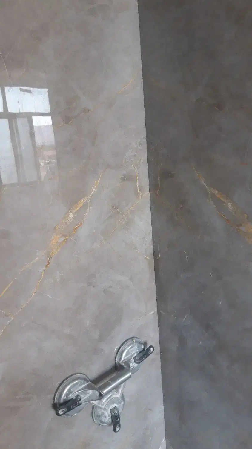 کاشی کار ی، سرامیک کاری و نصب اسلب تخصصی|خدمات پیشه و مهارت|مشهد, توس (بلوار توس)|دیوار