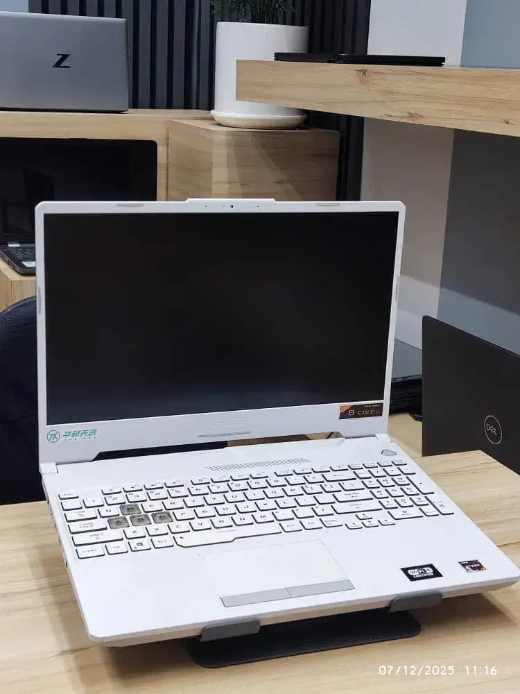 لپ تاپ گیمینگ ایسوس|رایانه همراه|صحنه, |دیوار