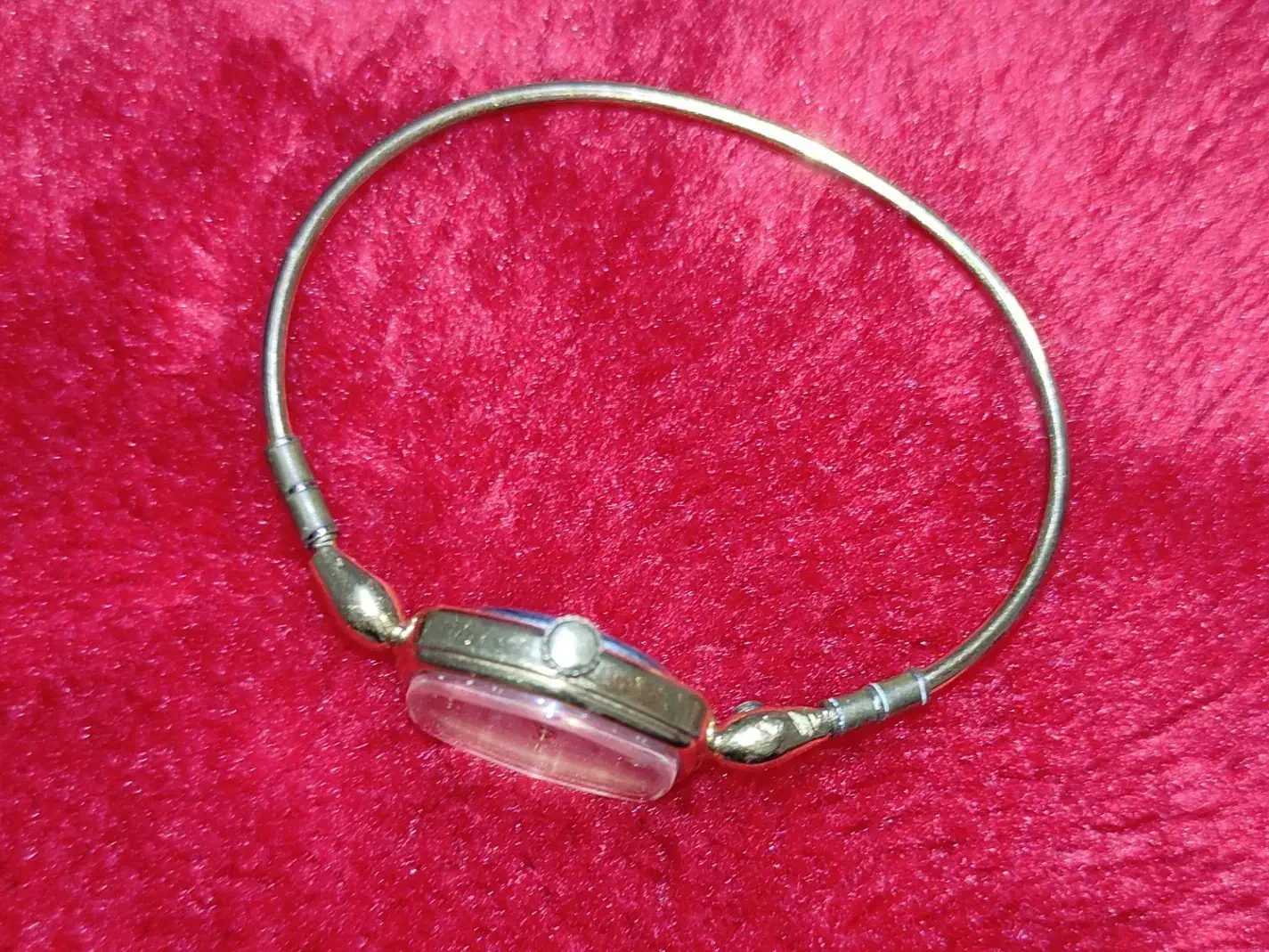 ساعت  کریستین برنارد|ساعت|پردیس, فاز ۱۱|دیوار