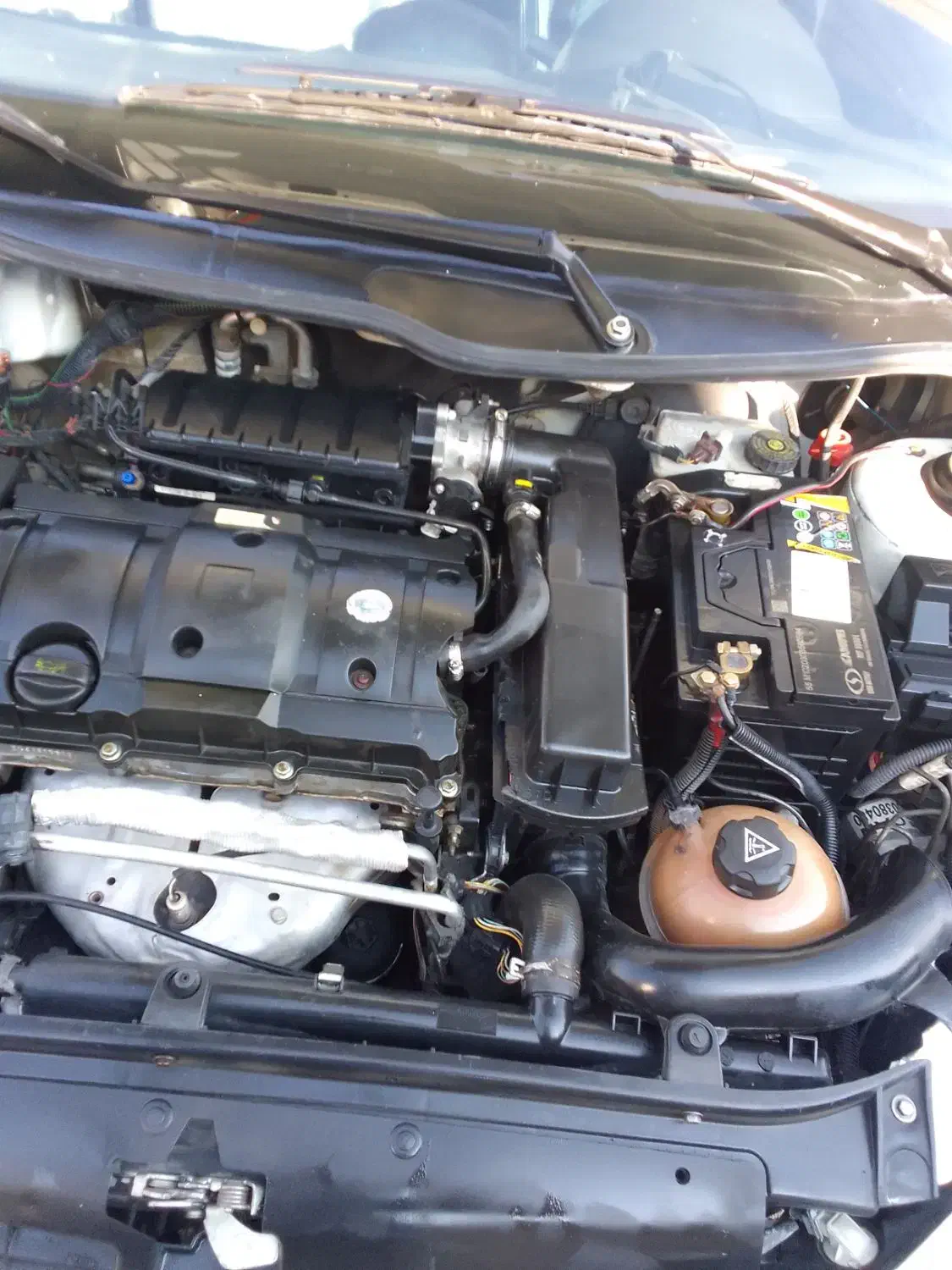 سلام  یک دسگاه خودرو ۲۰۶ اس دی بفروش میرسد|خودرو سواری و وانت|نوشین شهر, |دیوار