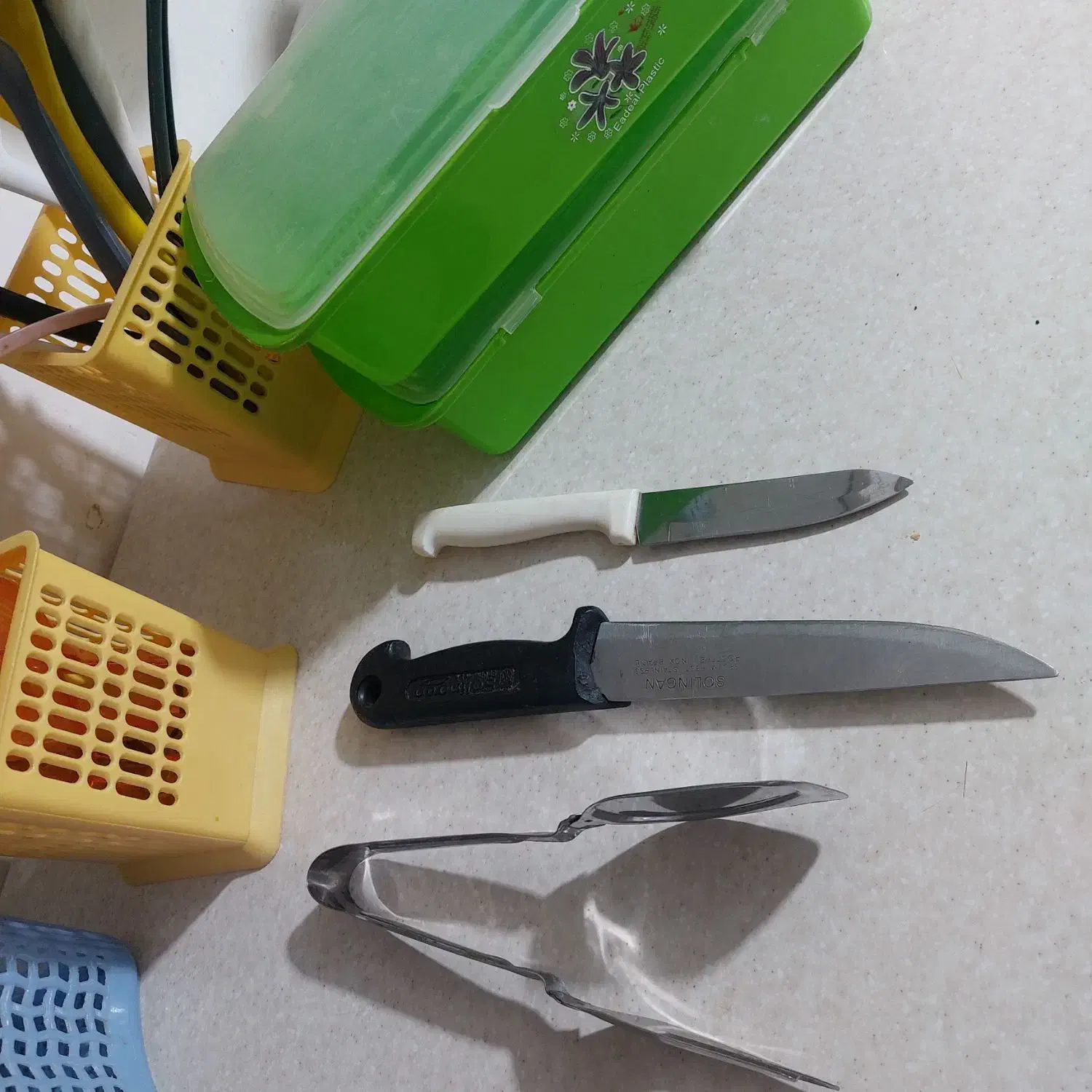 جا قاشقی|آب‌چکان و نظم‌دهنده ظروف|کرمان, |دیوار