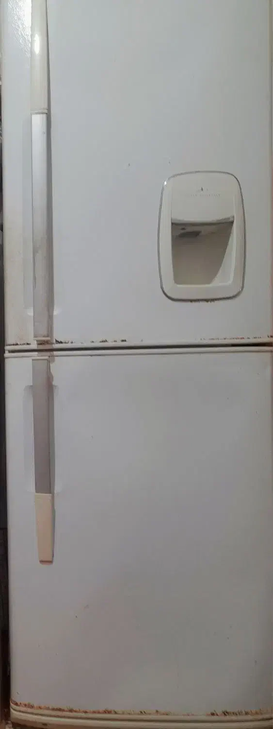 یخچال فریزر|یخچال و فریزر|نیمروز, |دیوار