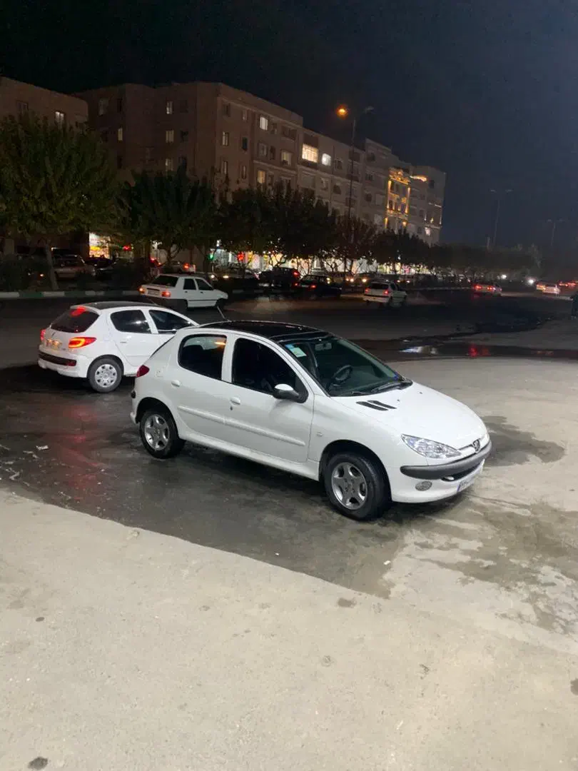 ماشین ۲۰۶ سقف پانورما|خودرو سواری و وانت|کرج, گلشهر|دیوار