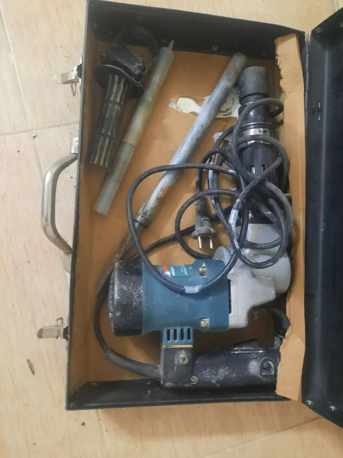 دریل|ابزارآلات|زارچ, |دیوار