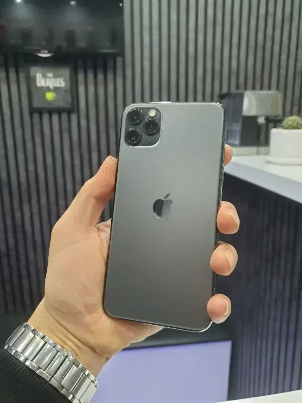 11promaxدرحد آک|موبایل|زنجان, |دیوار