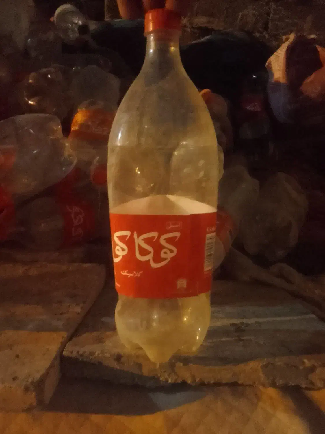 بطری|ظروف نگهدارنده، پلاستیکی، یک‌بارمصرف|صابری, |دیوار