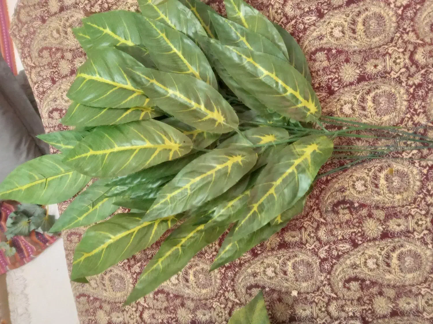 شاخه برگهای مصنوعی|گل مصنوعی|پردیس, فاز ۶|دیوار