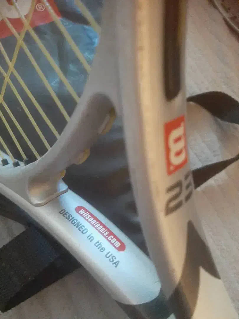 راکت تنیس Wilson Europa Pro سالم سبک و آماده بازی|ورزش‌های توپی|کرج, کوی مهر|دیوار