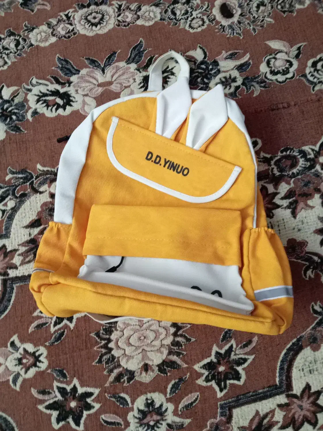 کیف مدرسه|کیف، کفش، کمربند|اسفراین, |دیوار