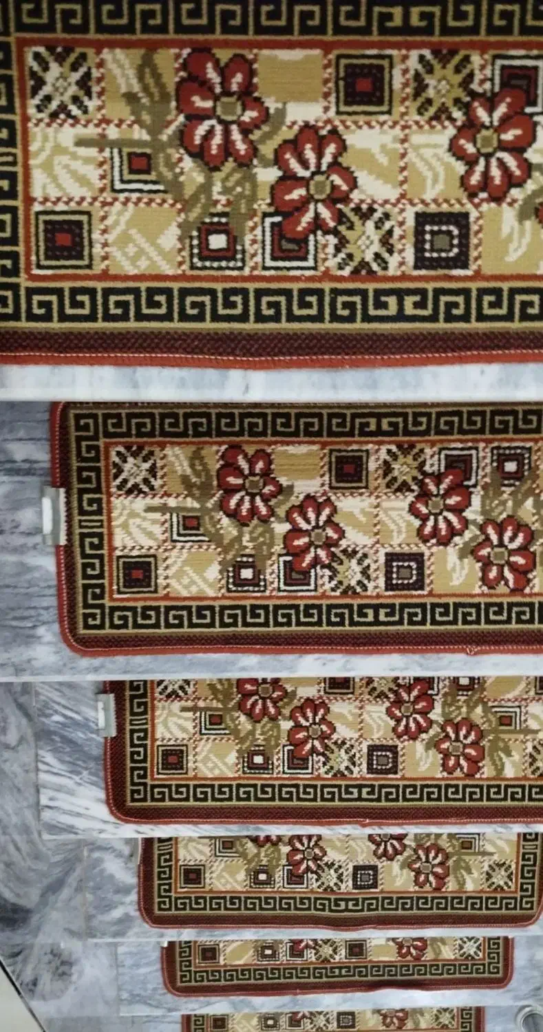 ده تا روپله ای کاملاً سالم و نو|فرش|کنگاور, |دیوار