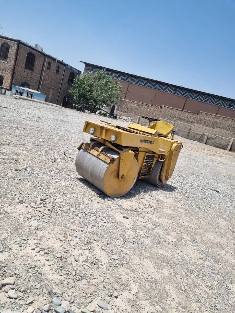 اجاره دستگاه غلطک/ویبره دار تراشع سرد اسفالت‌جاده|خدمات پیشه و مهارت|پرند, فاز ۳|دیوار