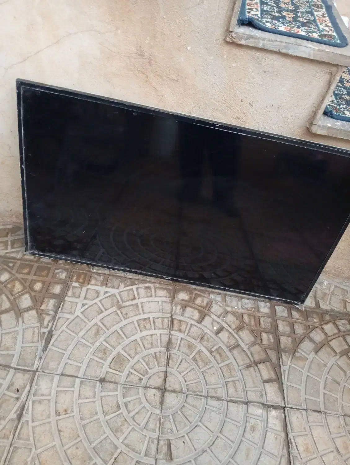 تلویزیون|تلویزیون و پروژکتور|مریوان, |دیوار