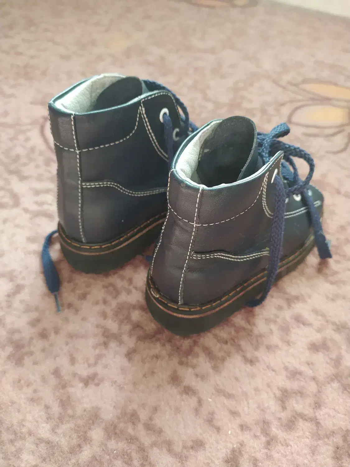 کفش طبی کودک|کفش و لباس بچه|ری, سرتخت|دیوار