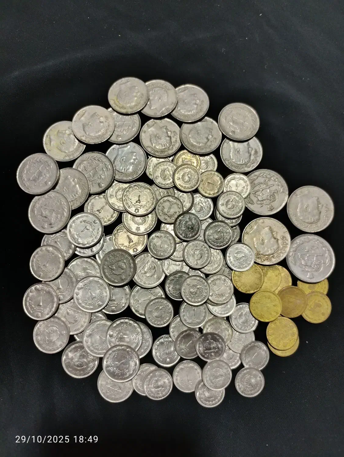 100 عدد سکه کلکسیونی شاهی|کلکسیون سکه، تمبر، اسکناس|بم, |دیوار