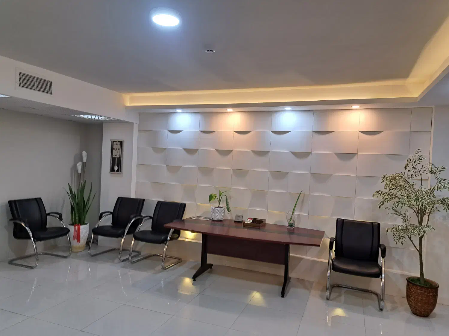 ۸۵ متر مفید / چهارراه‌گلسار / ۲ خواب|اجارهٔ دفتر کار، اتاق اداری، مطب|رشت, گلسار|دیوار
