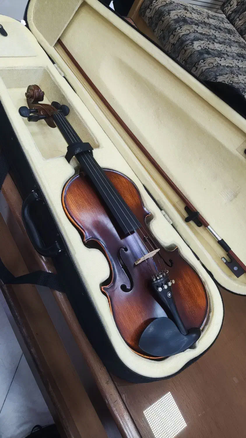 ویولن کریستینا Christina|ویولن|تبریز, |دیوار