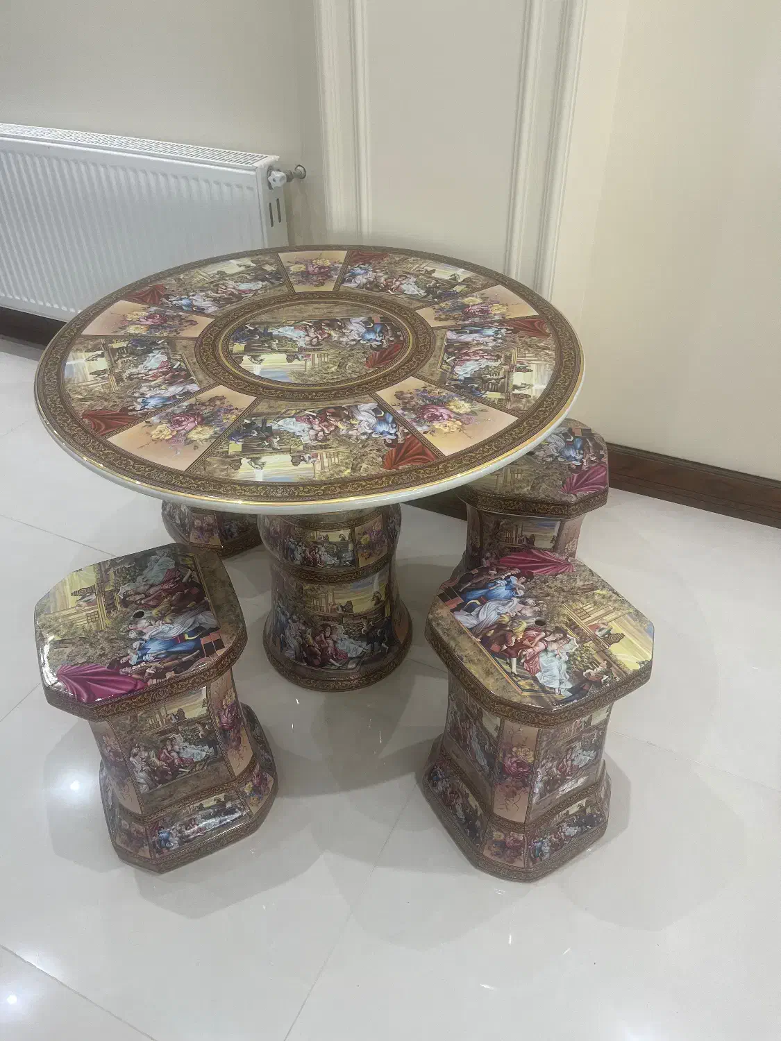 میز چینی انتیک|کلکسیون اشیاء عتیقه|یزد, |دیوار