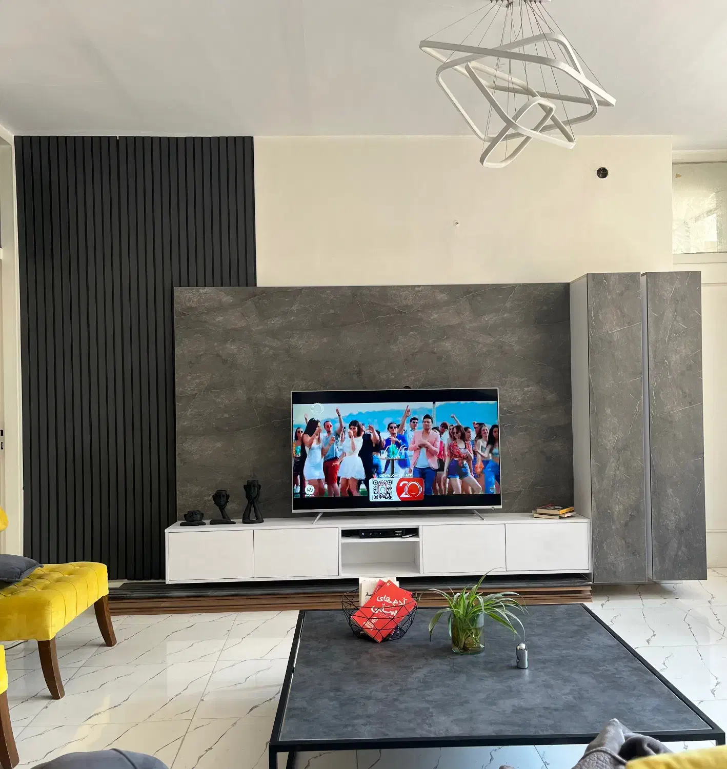 تی وی وال به همراه ال ای دی|تلویزیون و پروژکتور|تهران, پاسداران|دیوار