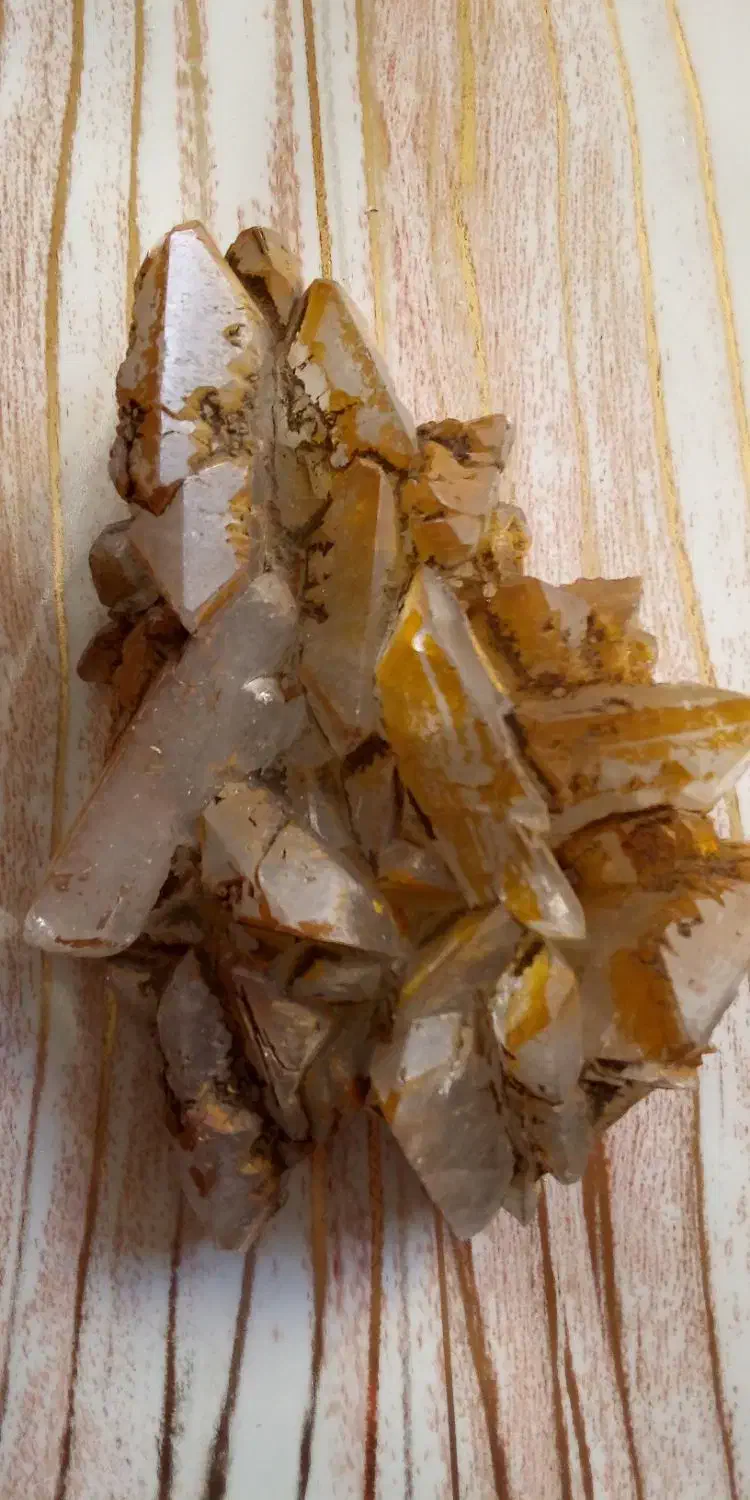 سنگ کلکسیونی زیبا|جواهرات|لنجان, |دیوار