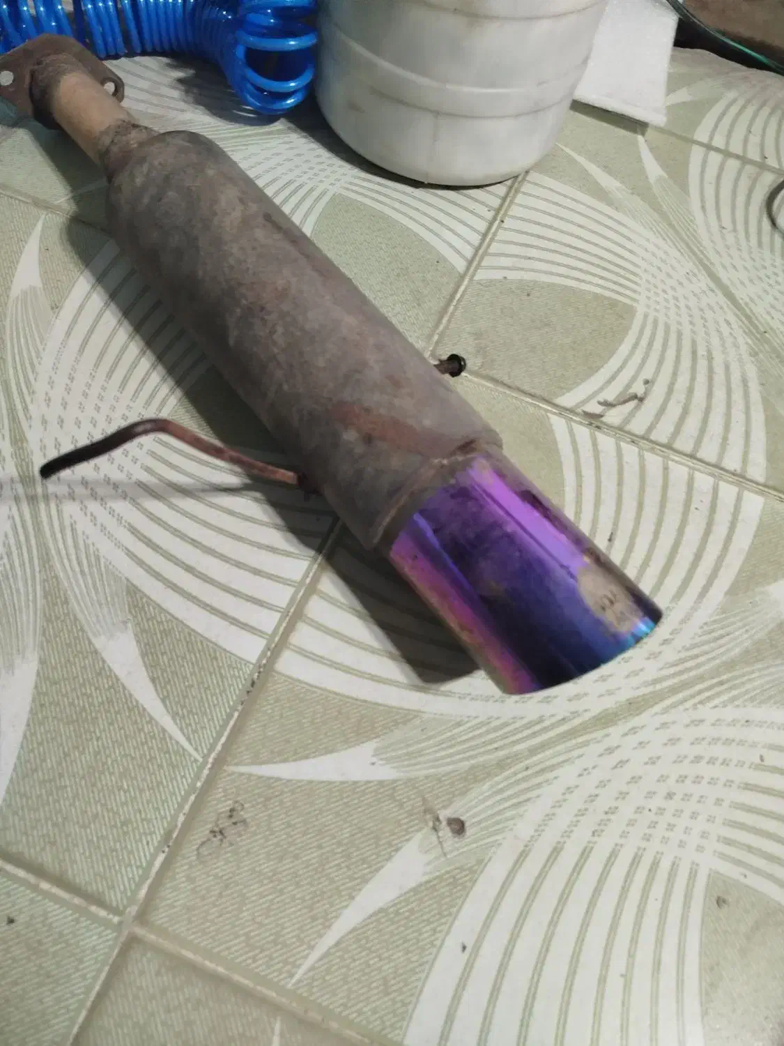 منبع اگزوز ۷۰۹ رویال همراه با سایلنسر|قطعات یدکی و لوازم جانبی|فومن, |دیوار