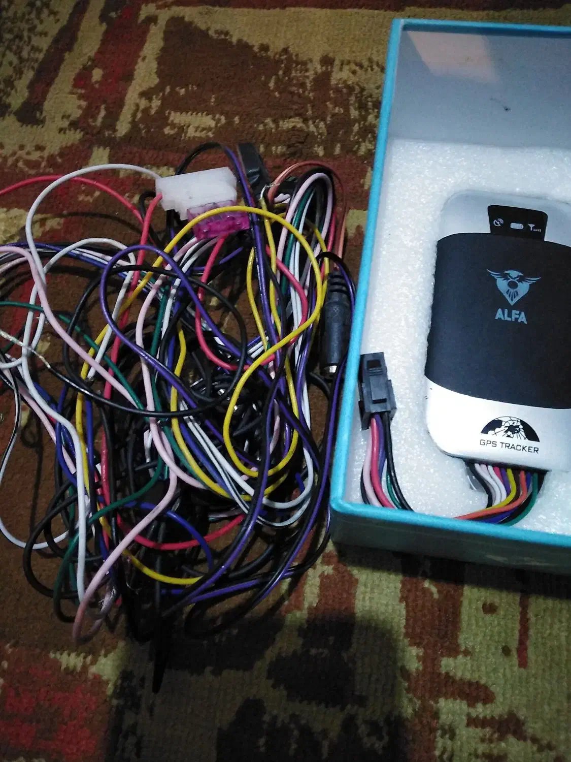 ردیاب خودرو آلفا|فعالیت داوطلبانه|فولادشهر, B1|دیوار