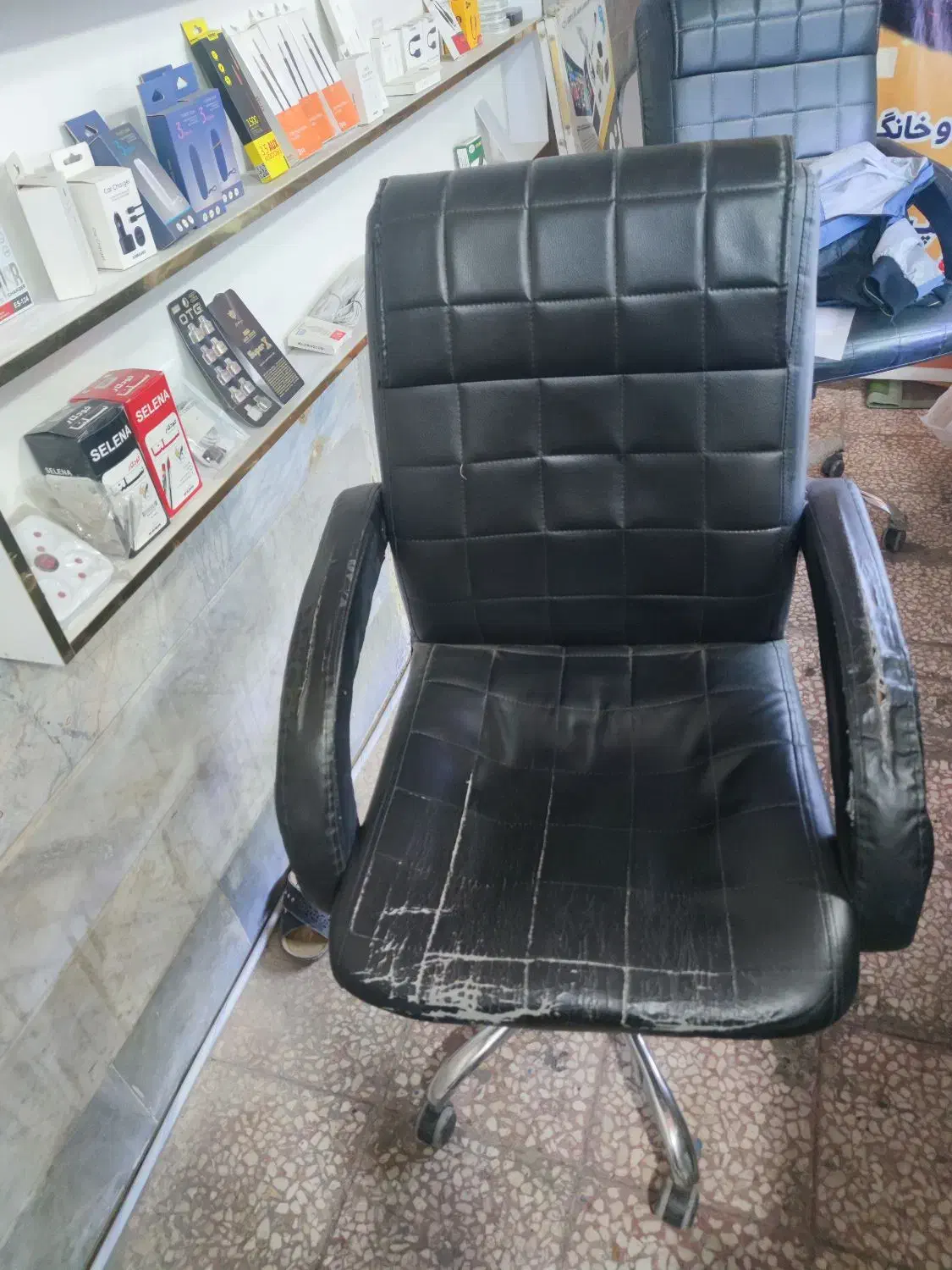 صندلی مدیریتی|صندلی و نیمکت|قم, امامزاده ابراهیم|دیوار